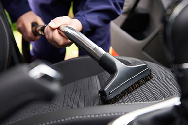 car vacum cleaning